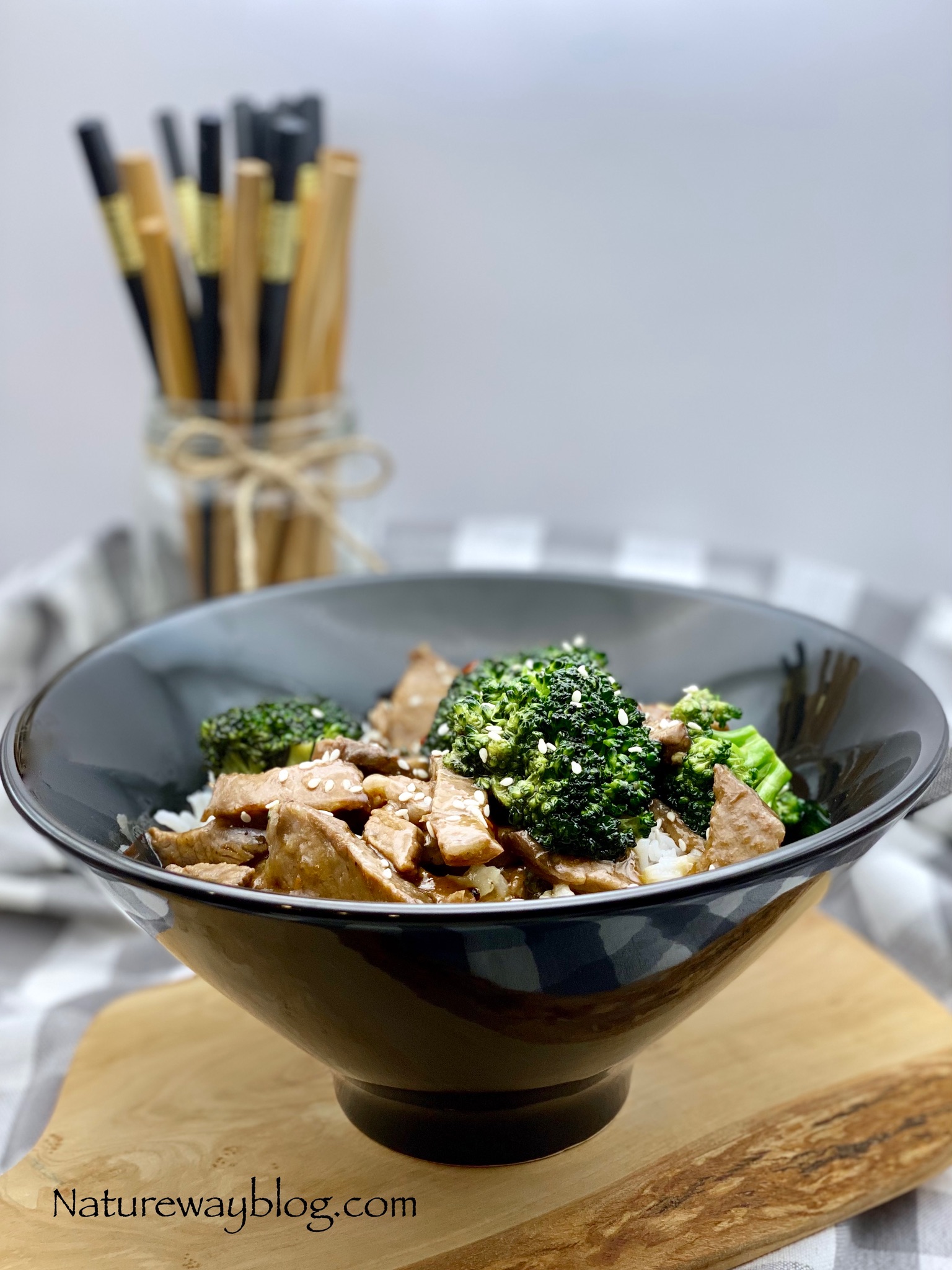 Breaking in my new @hexclad Wok with scrumptious beef and broccoli! I
