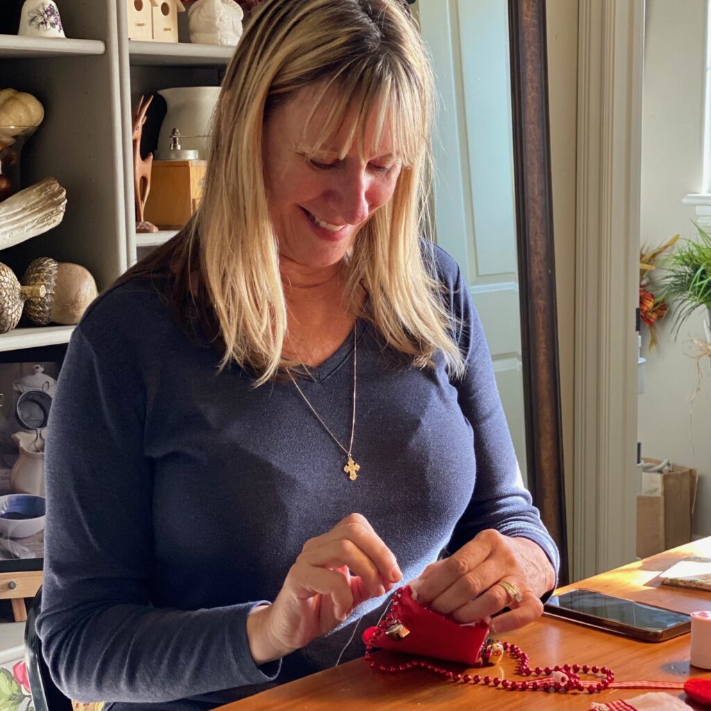 How To Make Mom A Christmas Survival Stocking - Nature Way